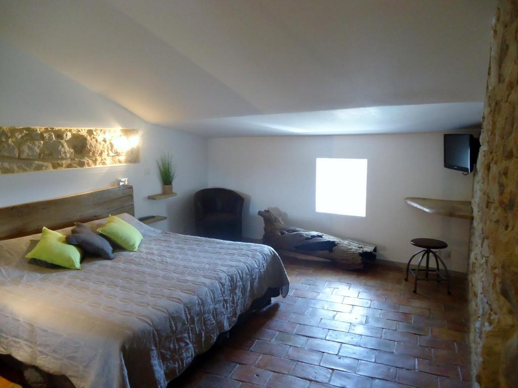 Le Mas Des Monedes Saint-Paul-le-Jeune Room photo